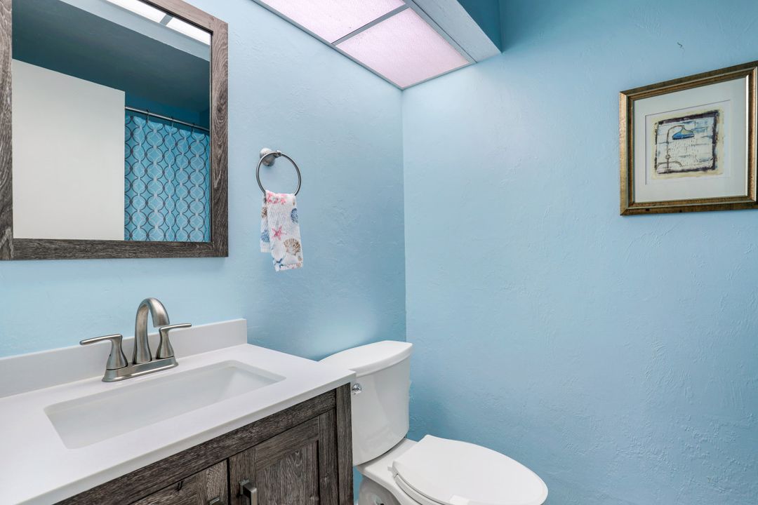 27131 Oakwood Lake Dr, Bonita Springs, FL 34134