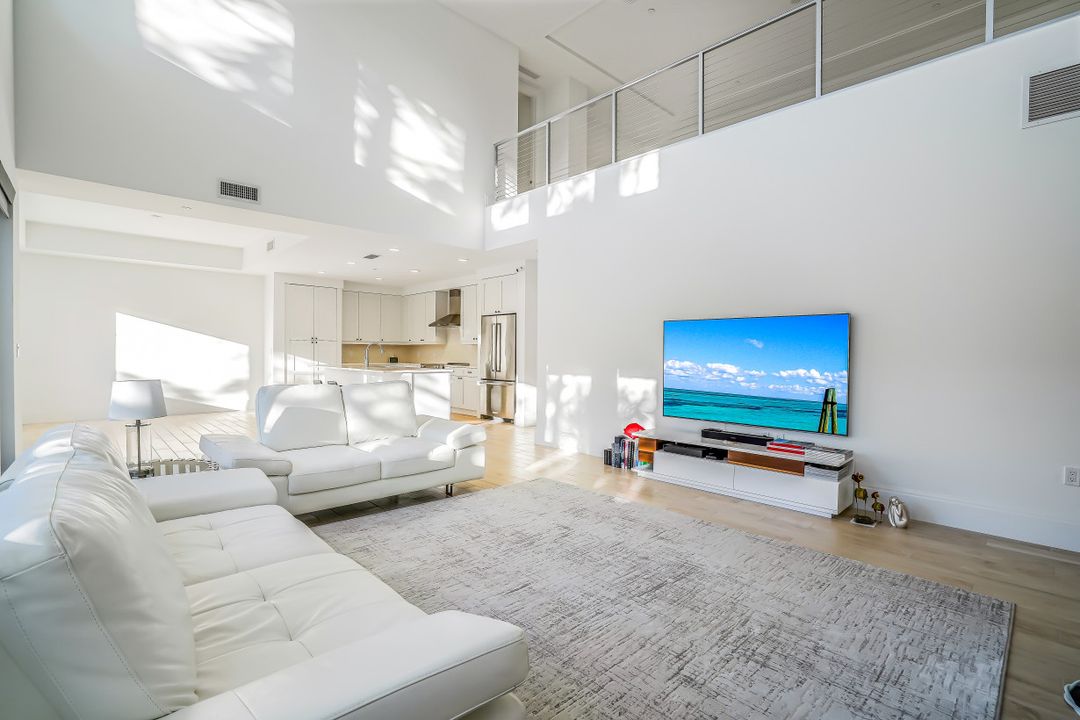 1035 3rd Ave S #105, Naples, FL 34102