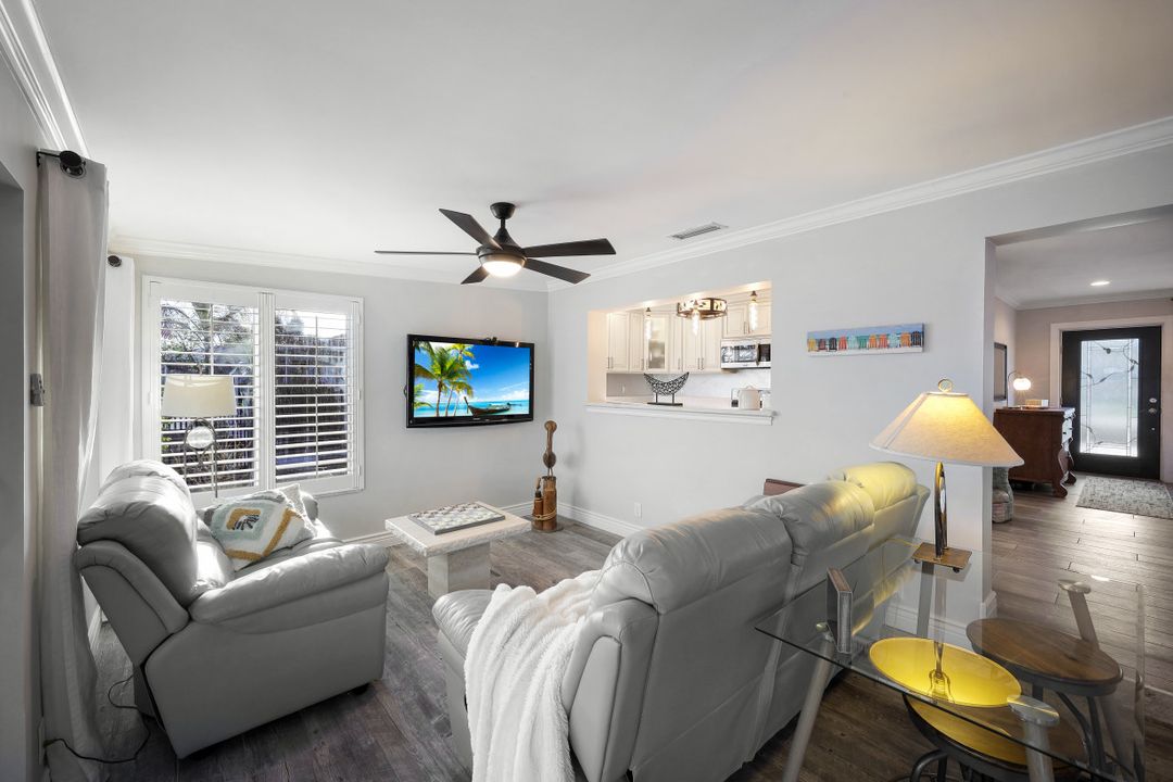 463 Echo Cir, Marco Island, FL 34145