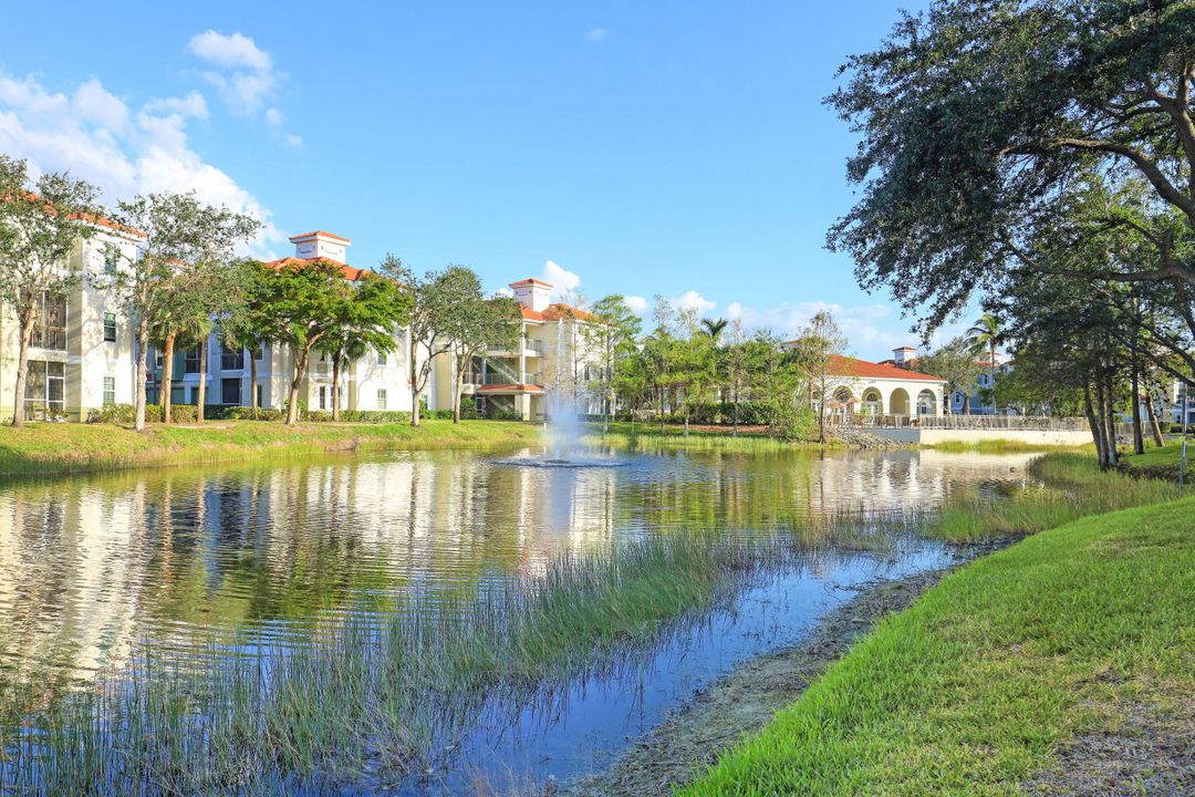 23600 Walden Center Dr #202, Estero, FL 34134