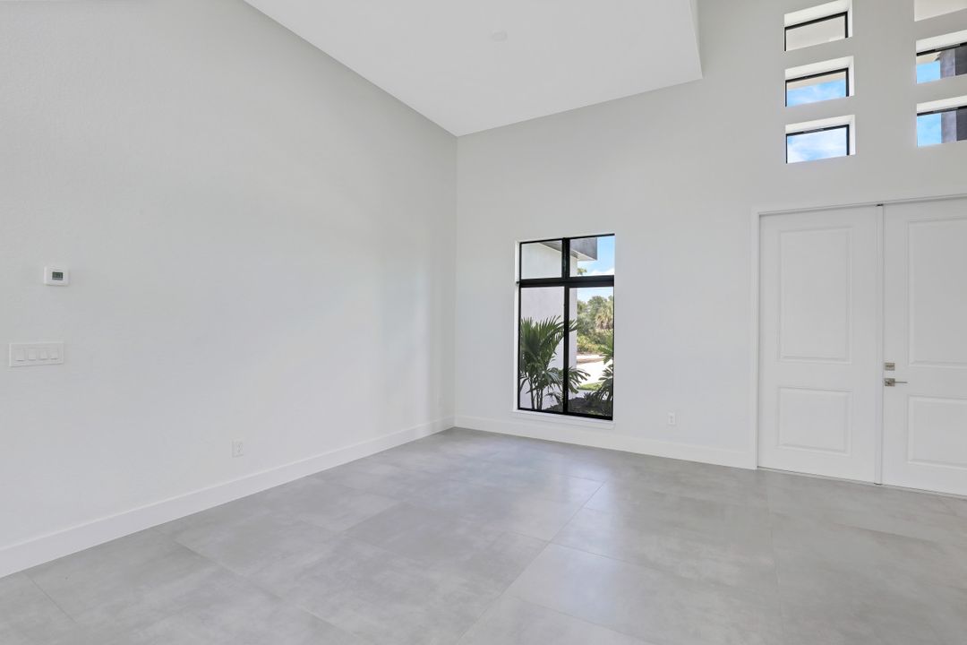 4312 18th Ave NE, Naples, FL 34120