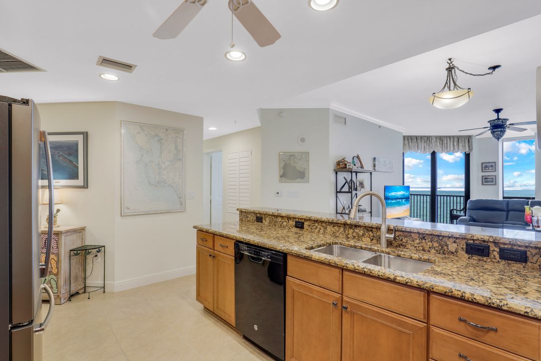 5781 Cape Harbour Dr #1308, Cape Coral, FL 33914