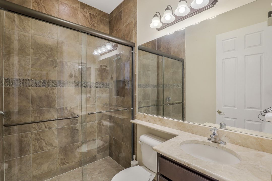 3910 Glacier Ct, Naples, FL 34119