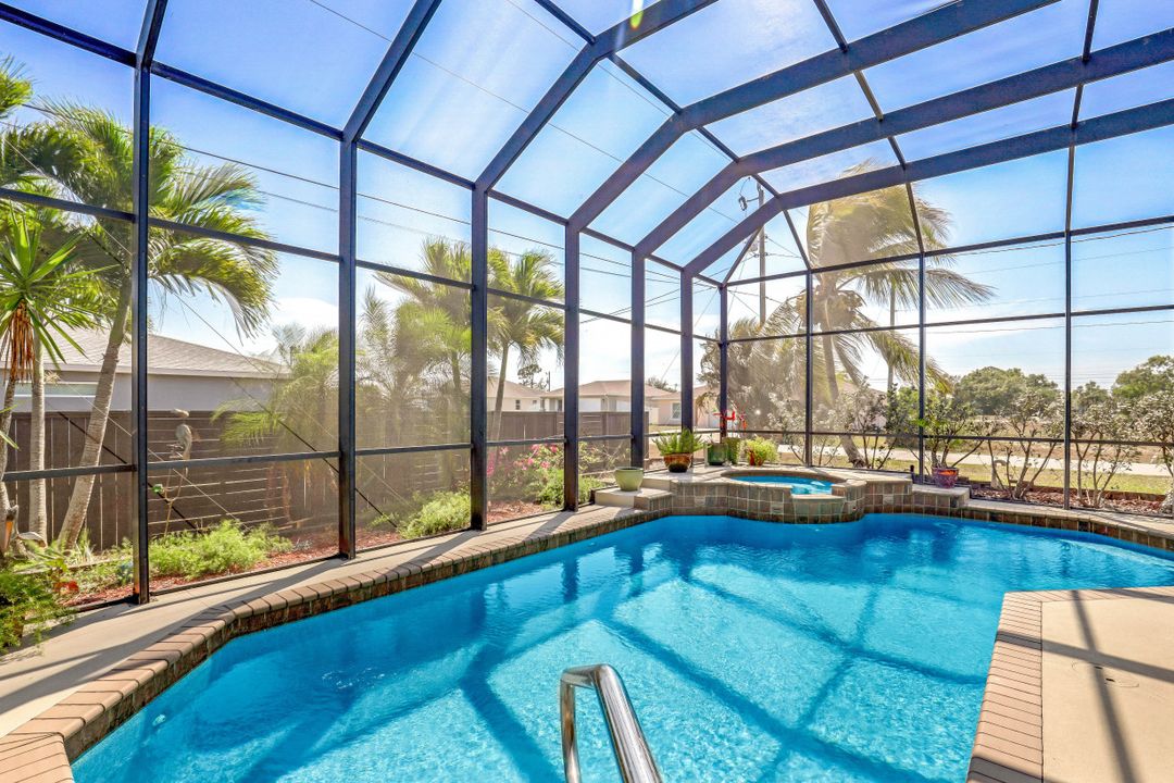 720 SW 13th St, Cape Coral, FL 33991