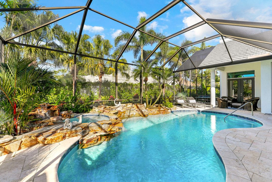 713 Shadow Lake Ln, Naples, FL 34108