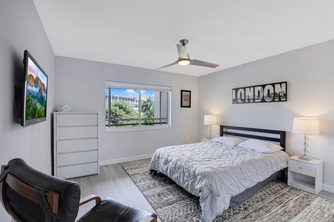 15171 Cedarwood Ln #3502, Naples, FL 34110