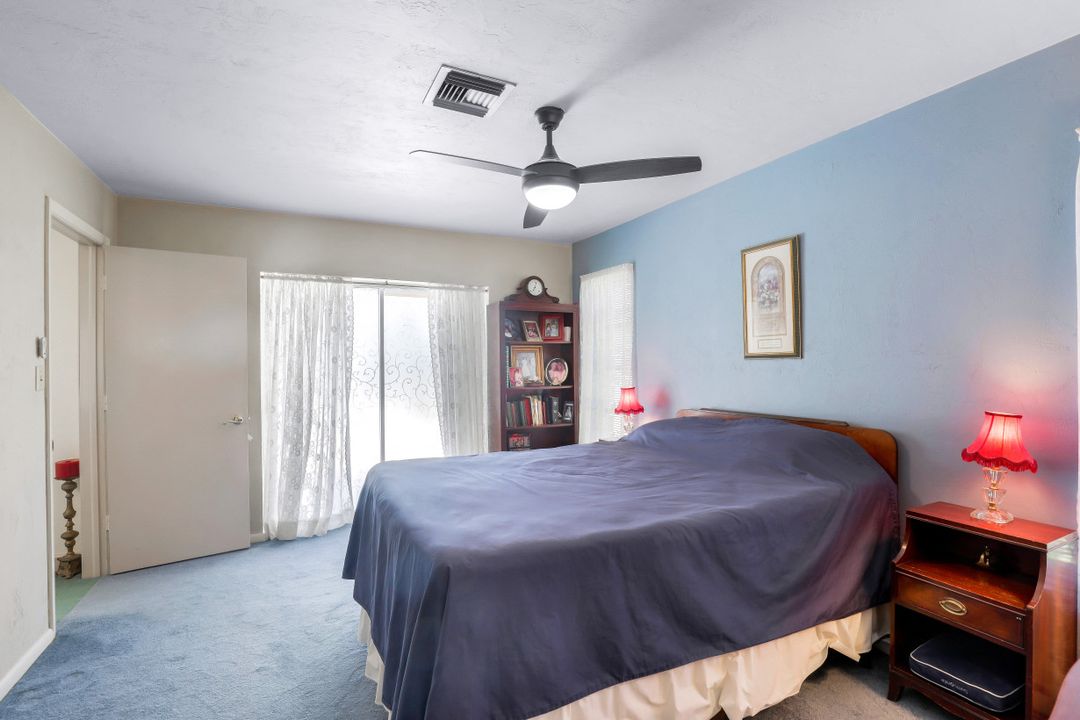 82 Johnnycake Dr, Naples, FL 34110