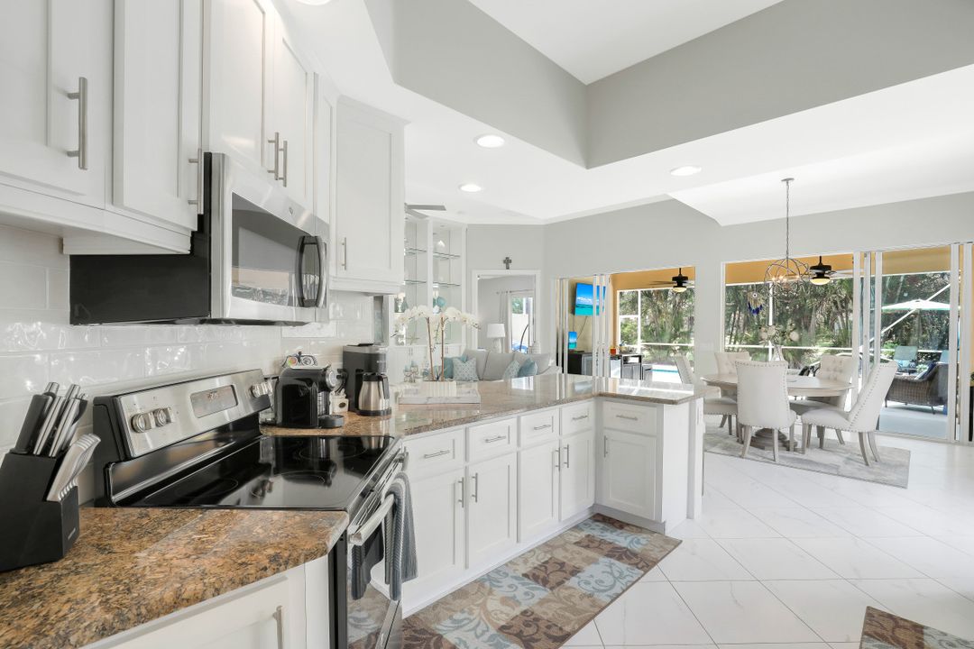 3004 Ellice Way, Naples, FL 34119