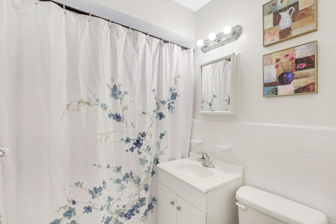 4480 Lagg Ave, Fort Myers, FL 33901