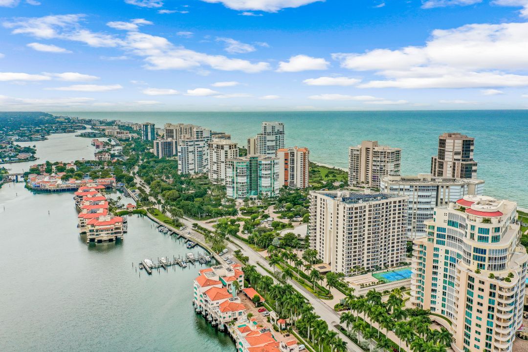 4451 Gulf Shore Blvd N, Naples, FL 34103