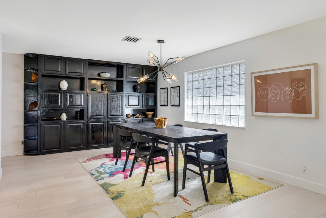 70 Thorncrest Ln, Naples, FL 34113