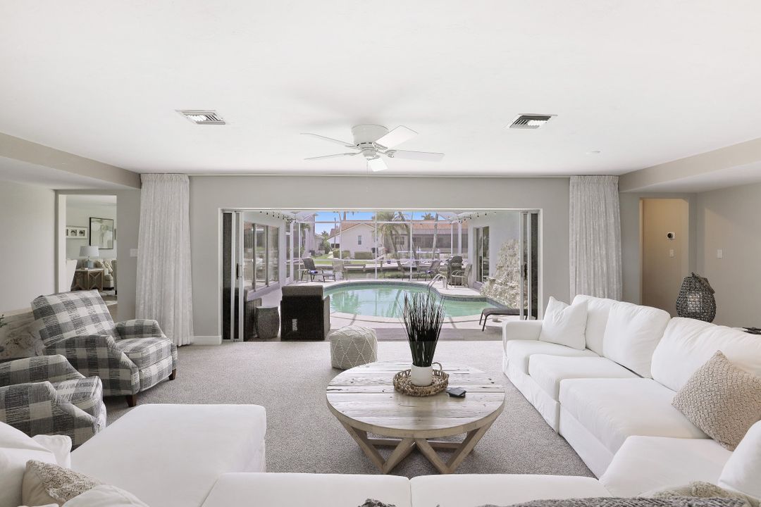 166 Hollyhock Ct, Marco Island, FL 34145