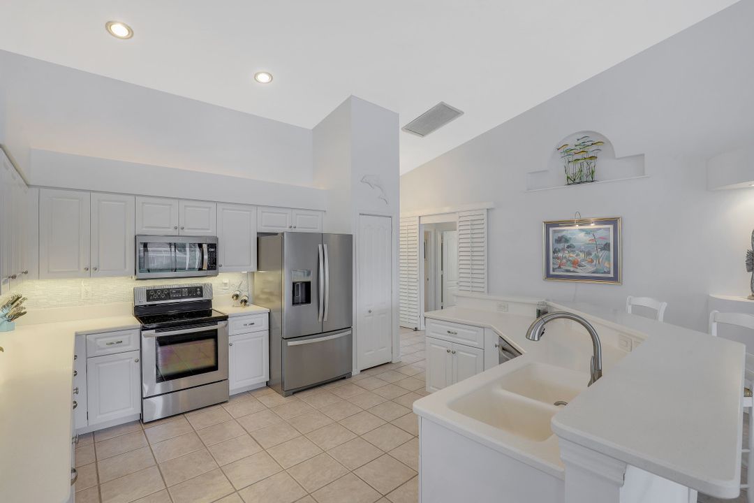 25610 Inlet Way Ct, Bonita Springs, FL 34135