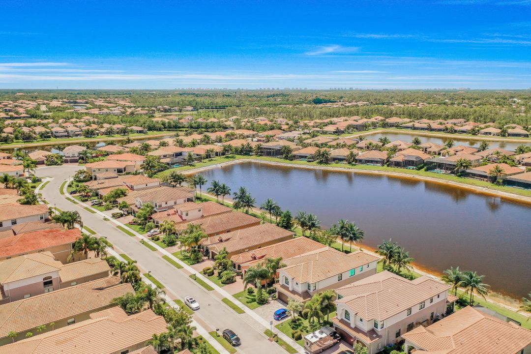 2797 Cinnamon Bay Cir, Naples, FL 34119