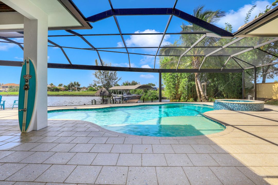 921 W Cape Estates Cir, Cape Coral, FL 33993