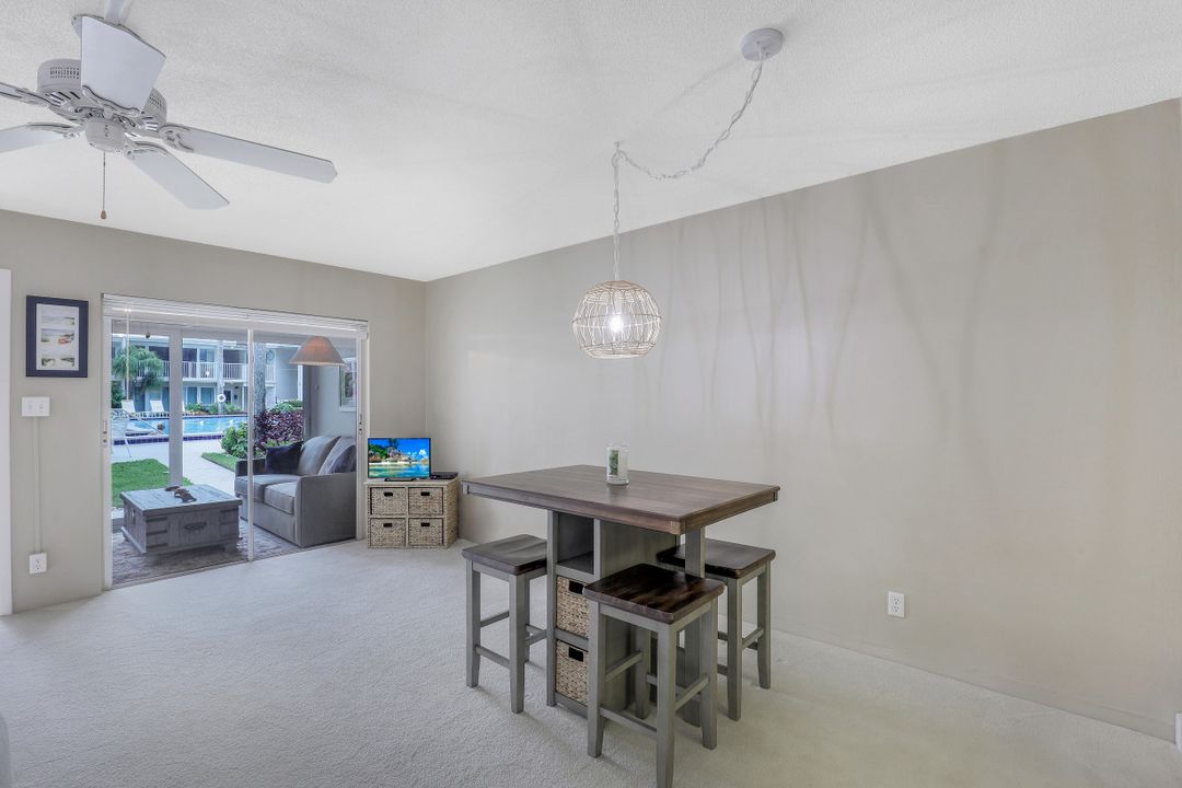 344 Harbour Dr, Naples, FL 34103