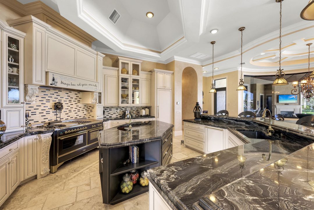 590 S Heathwood Dr, Marco Island, FL 34145