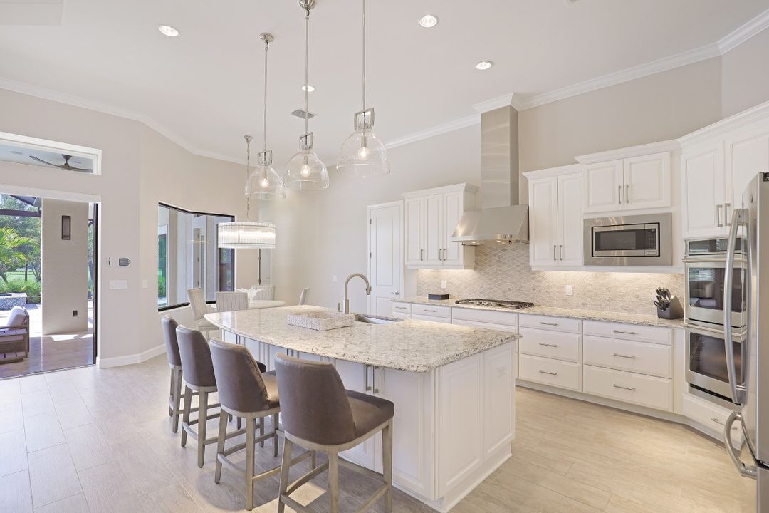 9328 Tulipano Ter, Naples, FL 34119