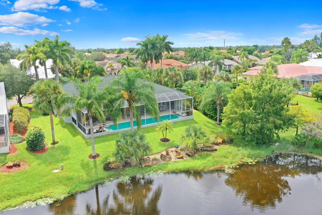 8708 S Lake Cir, Fort Myers, FL 33908