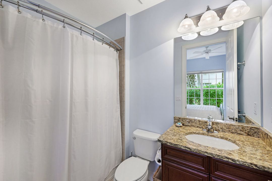 8080 Players Cove Dr Unit 102, Naples, FL 34113