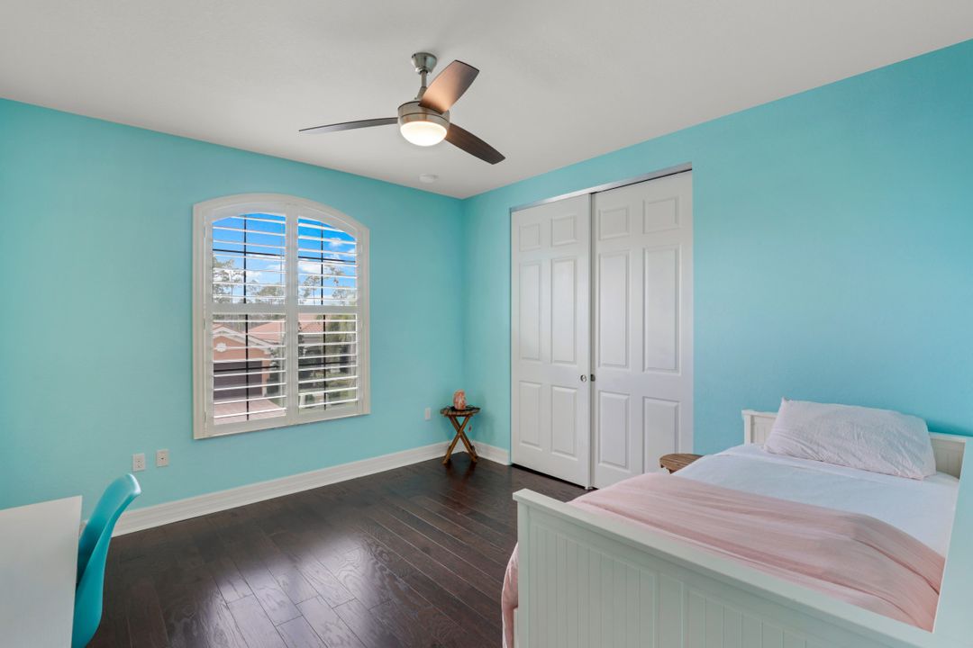 3082 Hudson Ter, Naples, FL 34119