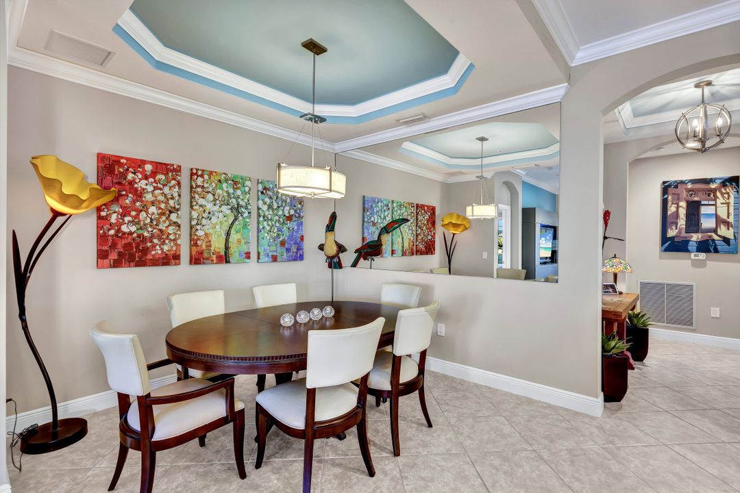 2137 Frangipani Cir #101, Naples, FL 34120