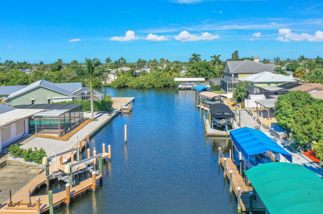3706 Ruby Ave, Saint James City, FL 33956
