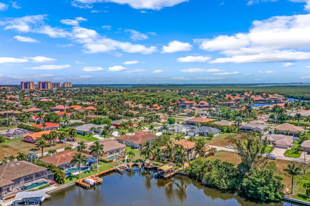 2227 SW 54th Ln, Cape Coral, FL 33914