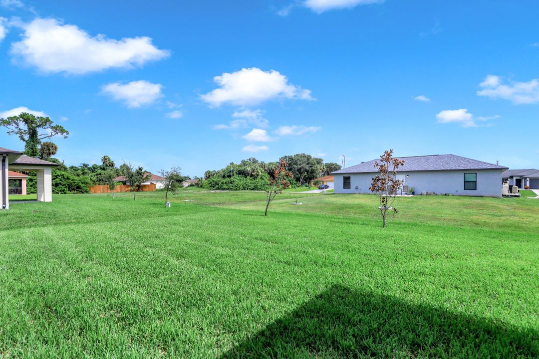 1340 S Gator Cir, Cape Coral, FL 33909