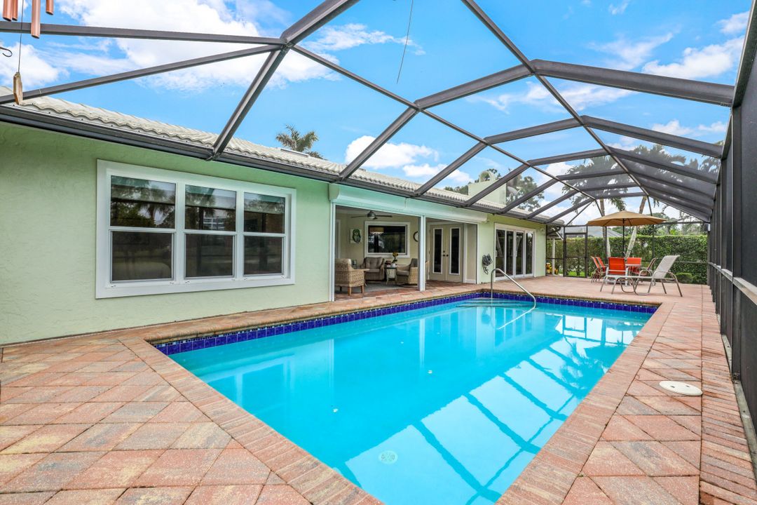 299 Mel-Jen Dr, Naples, FL 34105