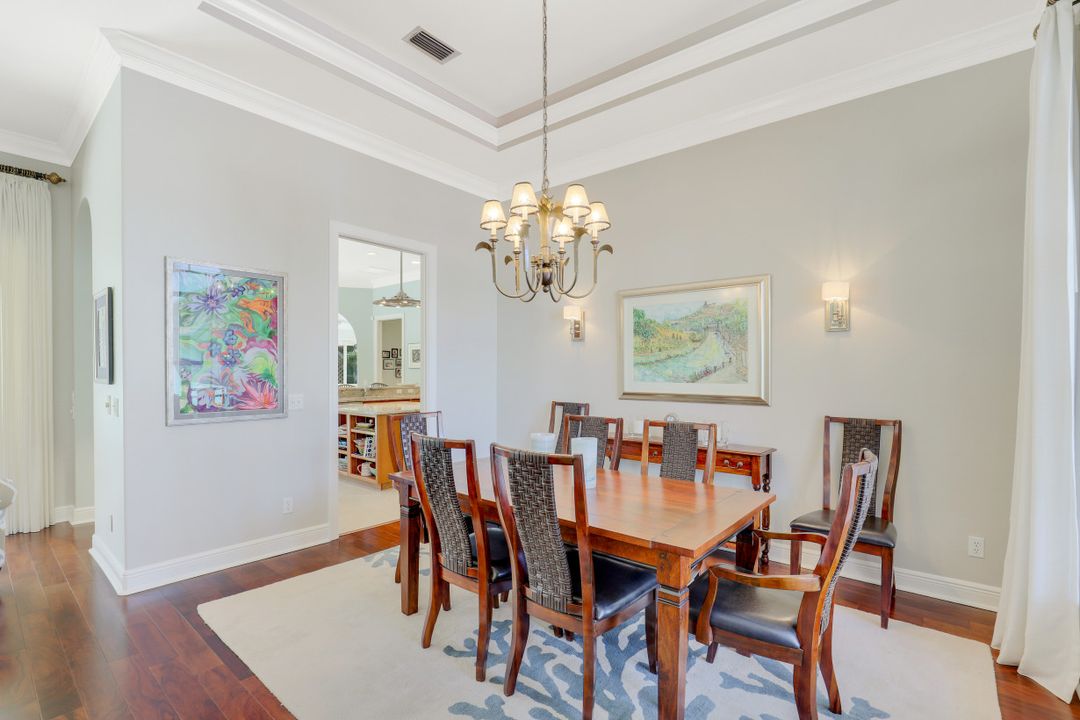 2229 Goshawk Ct, Naples, FL 34105