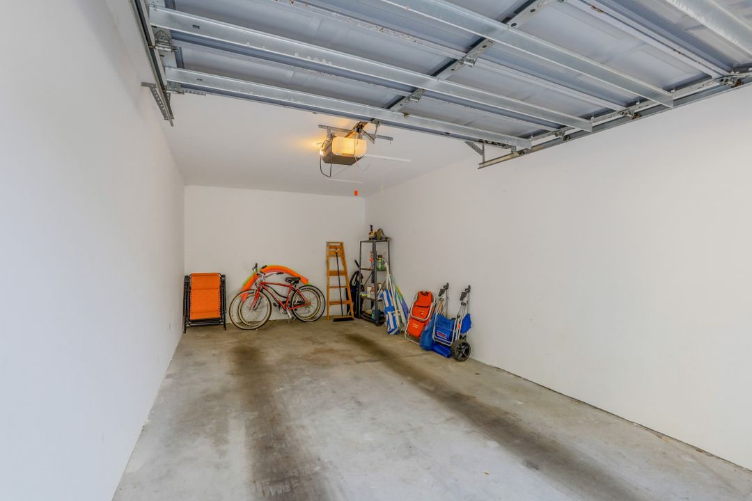 15415 Cedarwood Ln #204, Naples, FL 34110