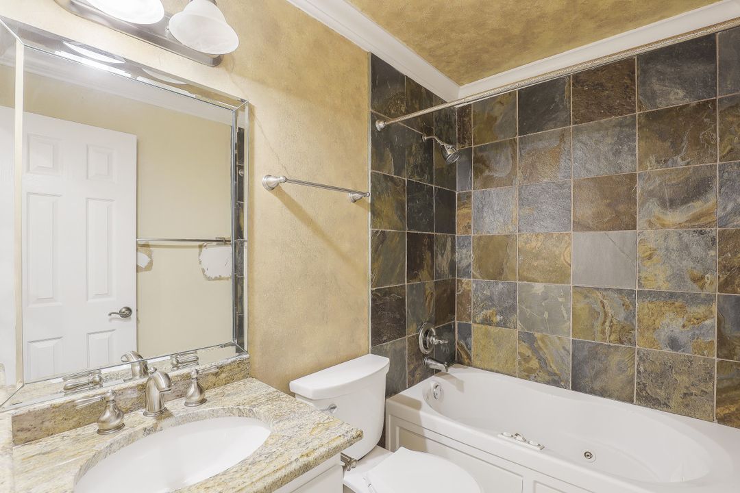 710 95th Ave N, Naples, FL 34108