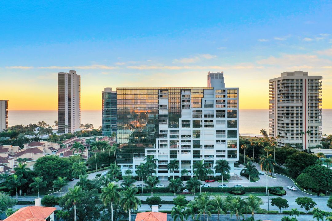 4751 Gulf Shore Blvd N #804, Naples, FL 34103