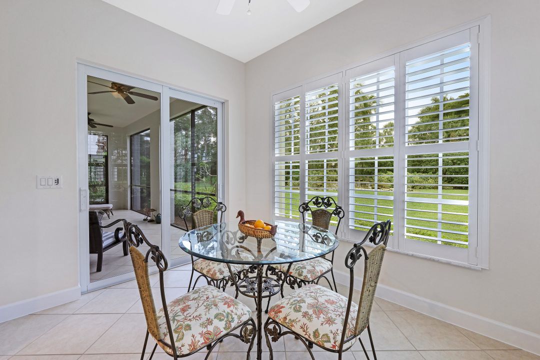 8080 Players Cove Dr Unit 102, Naples, FL 34113