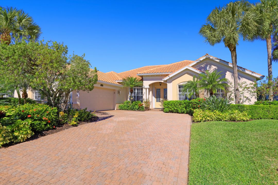 4518 Pinehurst Greens Ct, Estero, FL 33928