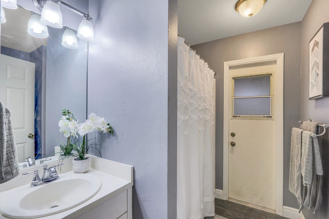 9148 Irving Rd, Fort Myers, FL 33967