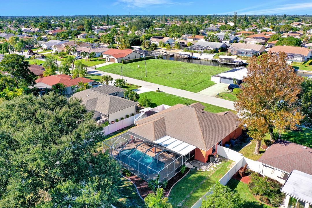 1422 SE 31st Terrace, Cape Coral, FL 33904