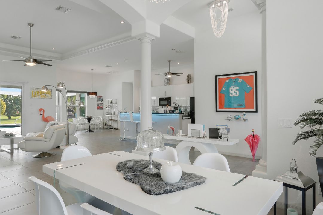 5341 Mikado Ct, Cape Coral, FL 33904