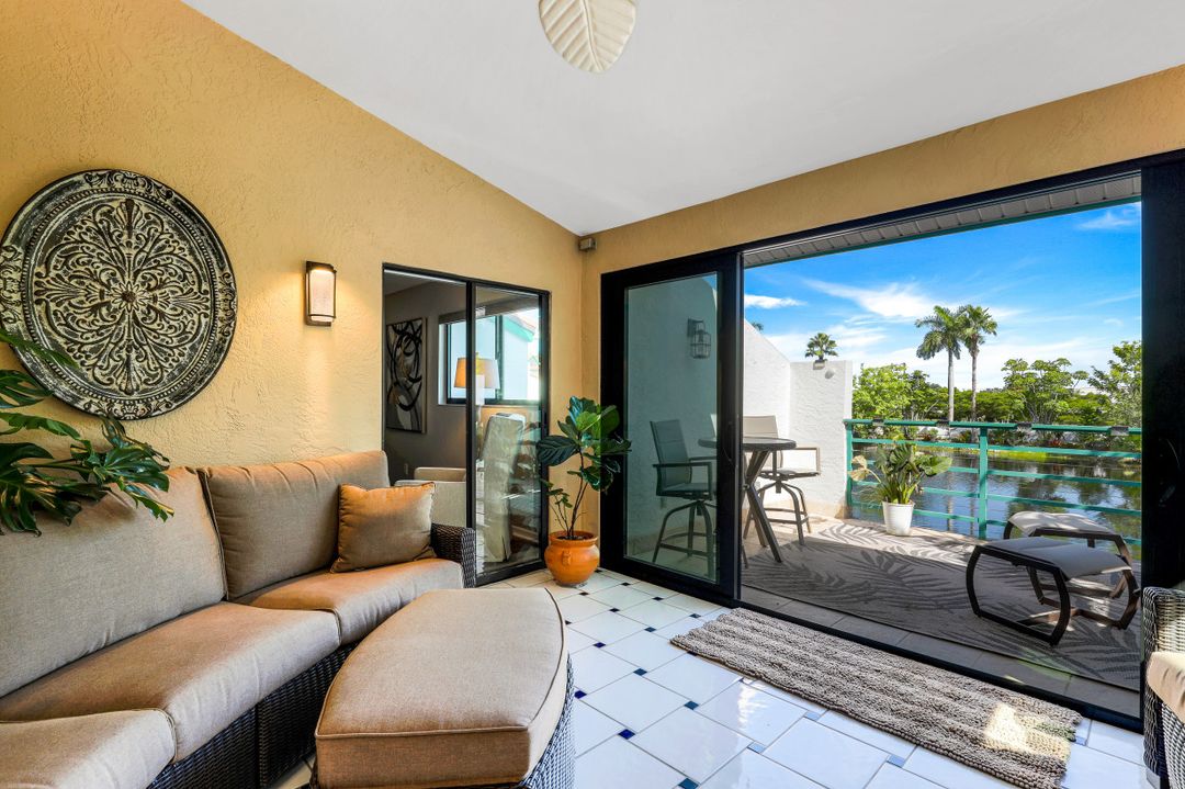 2278 Anchorage Ln #D, Naples, FL 34104