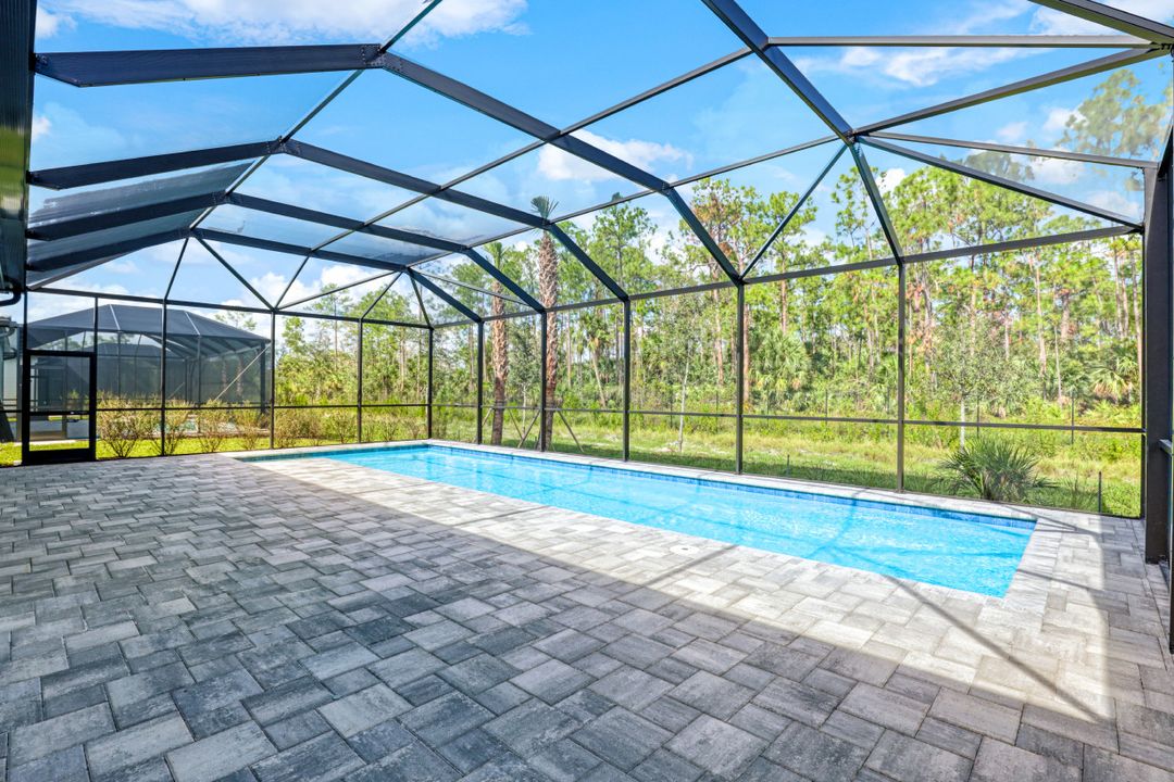 9547 Curlew Dr, Naples, FL 34120