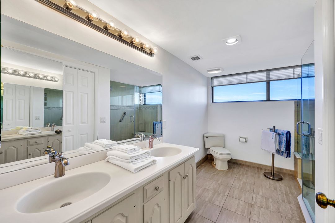 6075 Pelican Bay Blvd #406, Naples, FL 34108