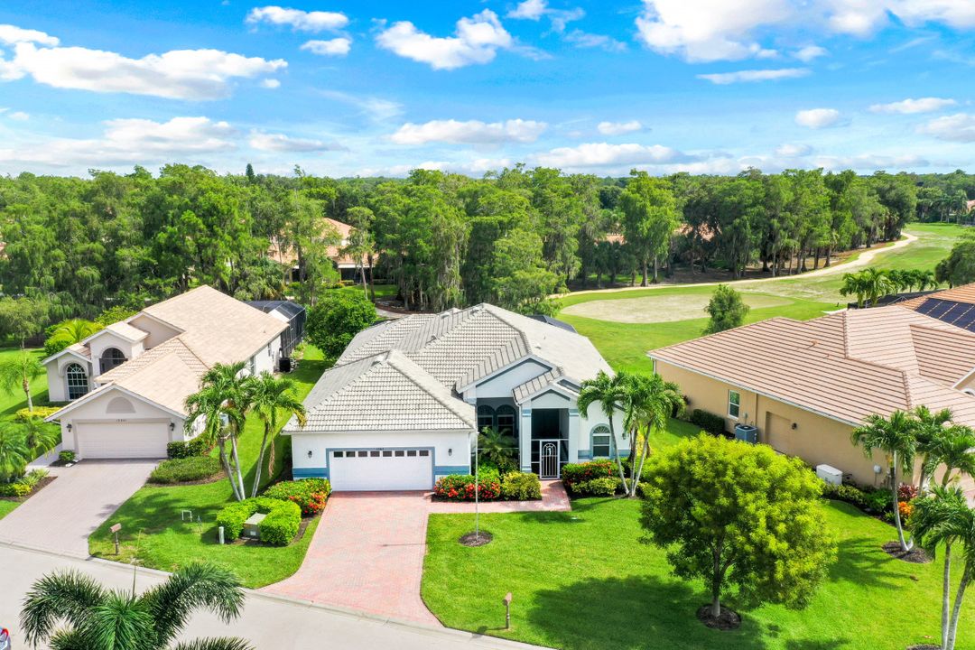 12811 Silverthorn Ct, Bonita Springs, FL 34135