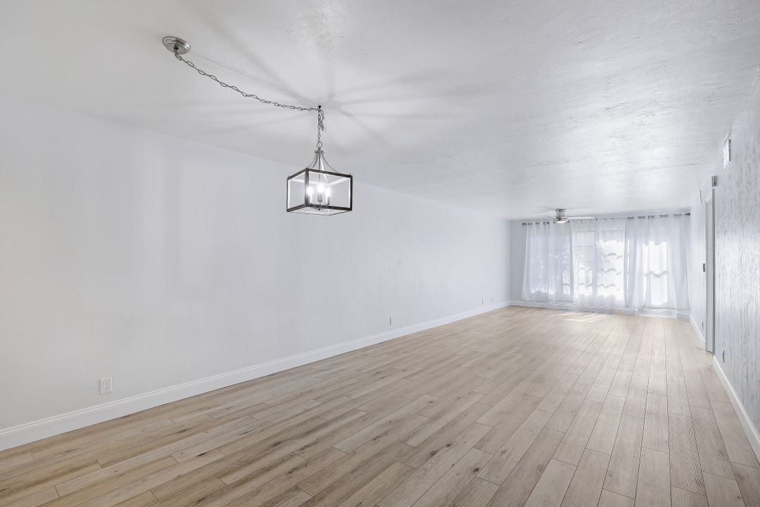 4001 Ice Castle Way #5, Naples, FL 34112