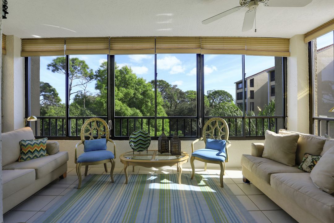 6510 Valen Way #B-302, Naples, FL 34108