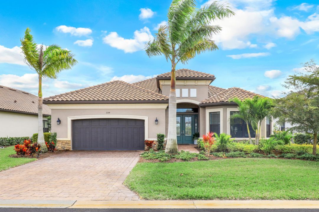 3254 Belon Ln, Naples, FL 34114
