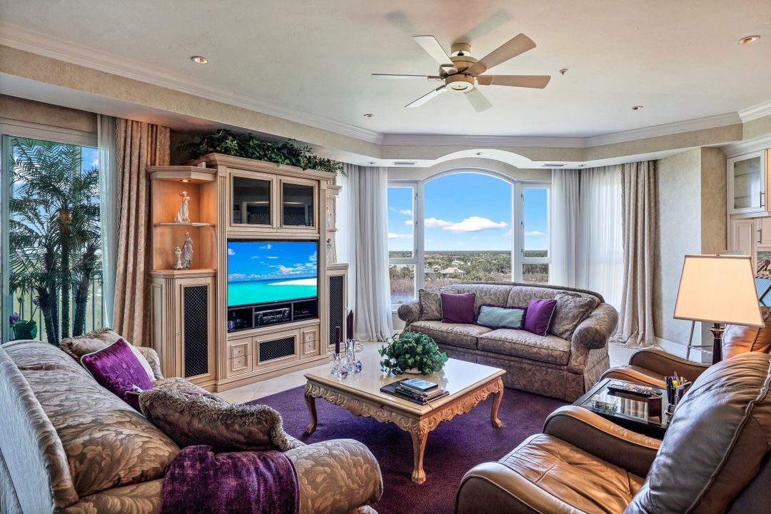 4811 Island Pond Ct #905, Bonita Springs, FL 34134