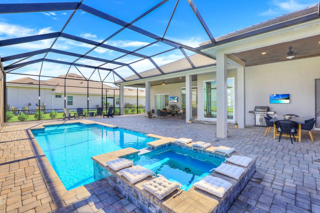 18421 WildBlue Blvd, Fort Myers, FL 33913