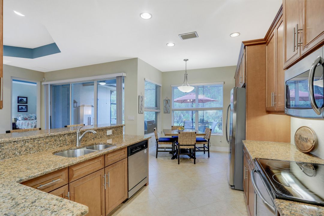 11222 Yellow Poplar Dr, Fort Myers, FL 33913