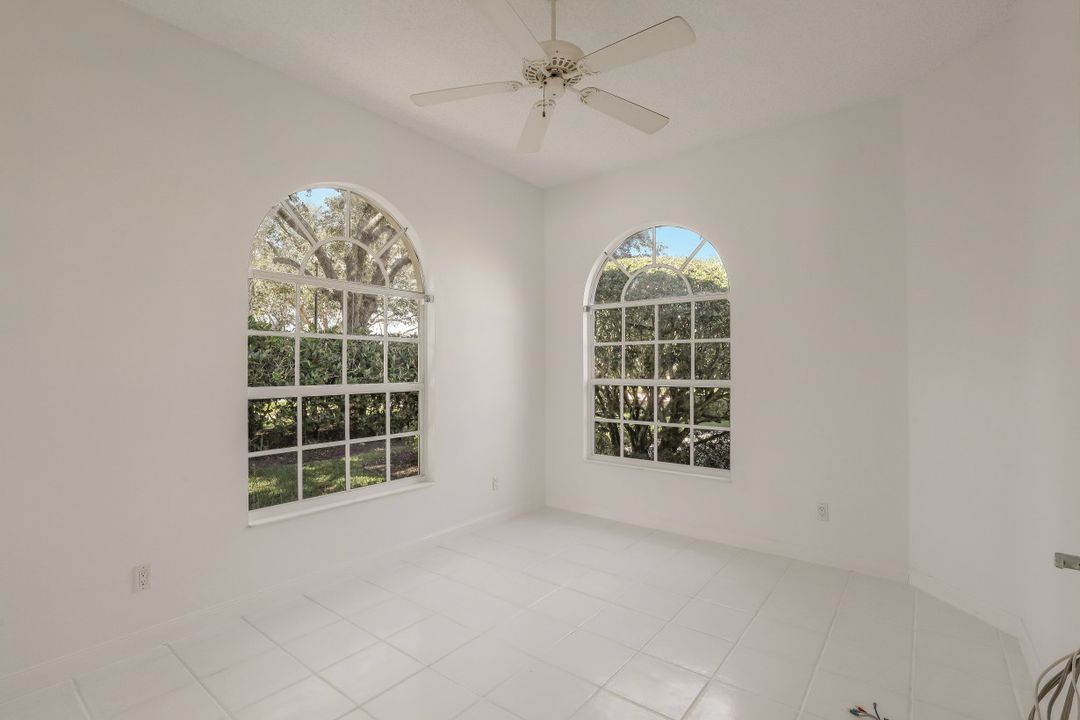 3400 Donoso Ct, Naples, FL 34109